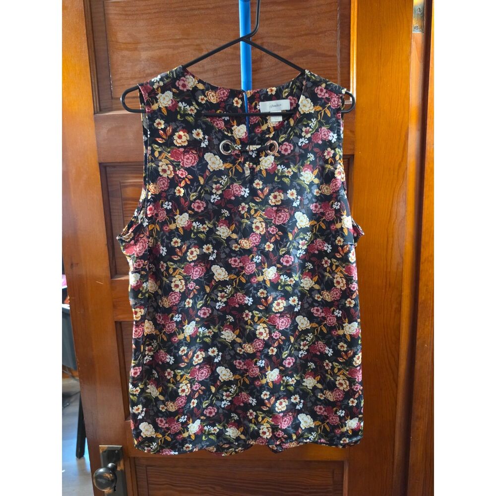 CJ Banks Women’s 1X Black Floral Sleeveless Blouse Grommet Neck Dressy Top